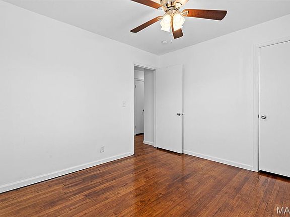 4th image of 126 Cottage Hill Dr