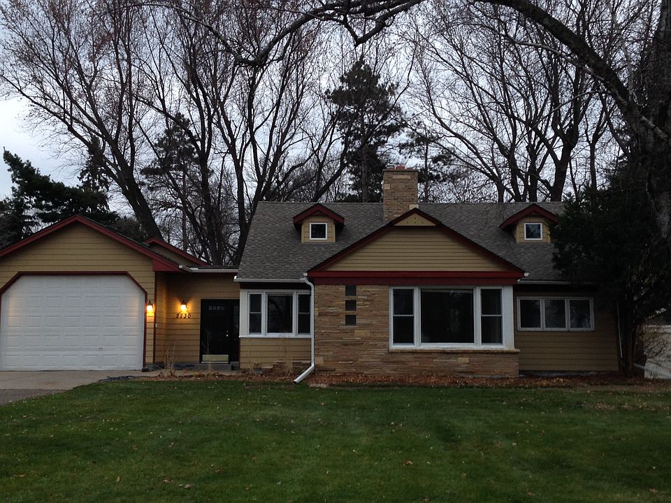 Charming White Bear Lake home! Sunny and spacious. Recently