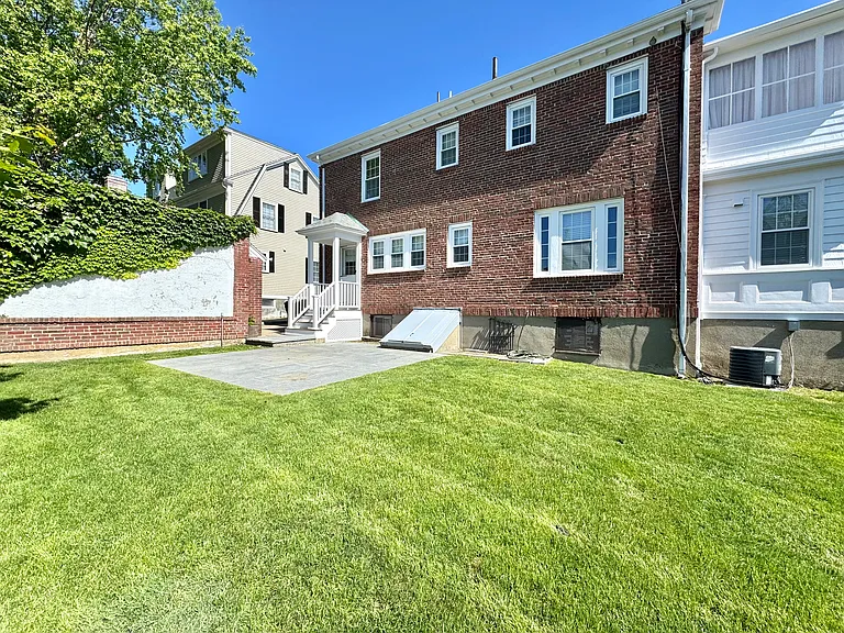 23 Benton Rd — Photo 10