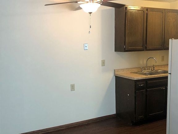 2nd image of 2600 Bryant Ave S APT 202