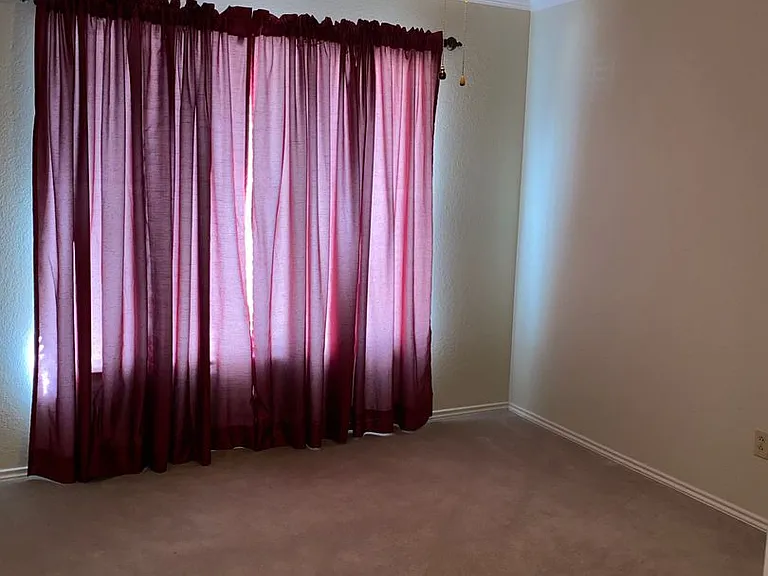 7712 Grover Ave — Photo 19