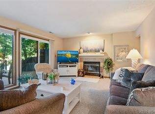 38 Pawnee Rd, Lake Ozark, MO 65049