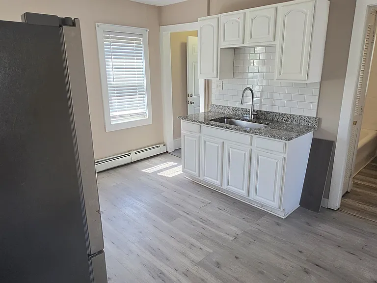 10 Mercy St #2 — Photo 2