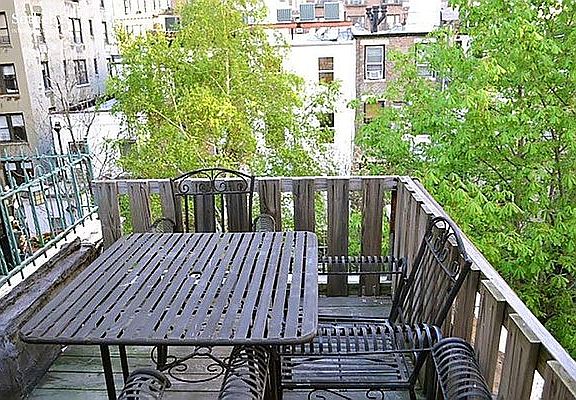 3rd image of 319 W 77th St APT 7