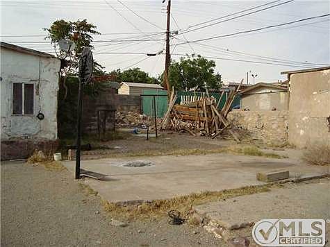 2nd image of 5727 Macias St