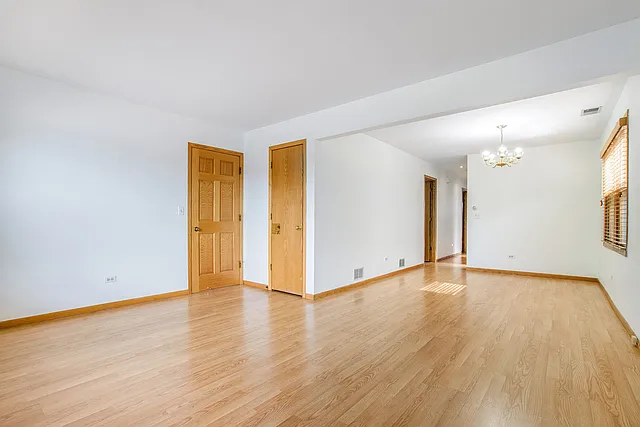 3 bed, 1.5 bath, 1440 sqft, $2,500 — Photo 3