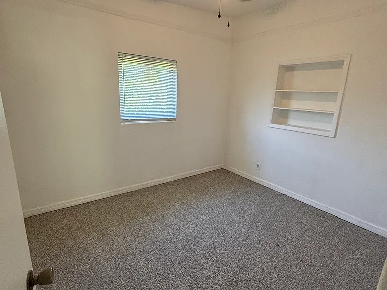 1265 Pinewood Dr #1 — Photo 6