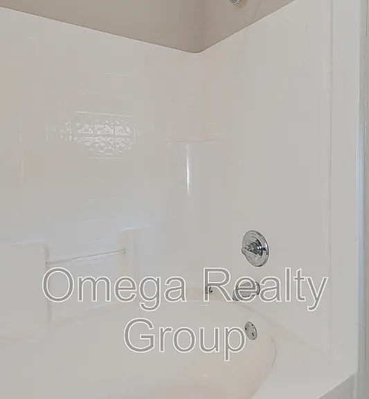 2170 Village Ln — Photo 28