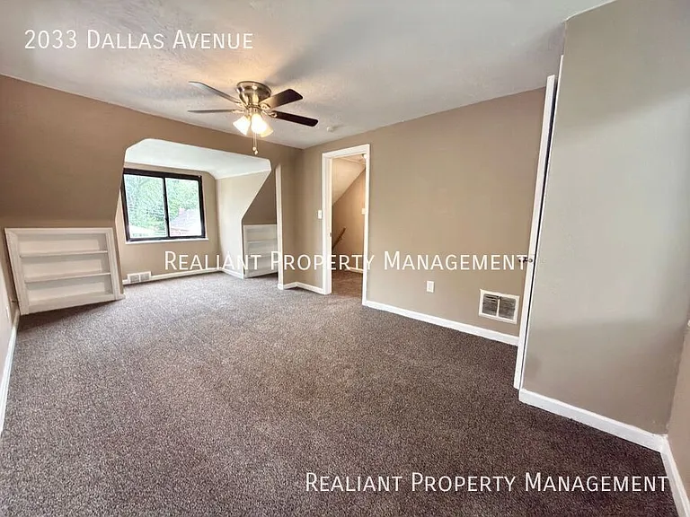 2033 Dallas Ave — Photo 15