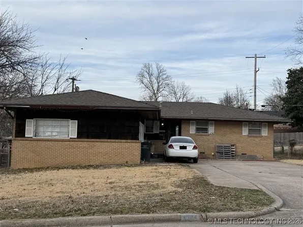 4704 Cornell Dr, Bartlesville, OK 74006