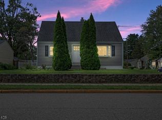 351 N Prospect St, Washington, NJ 07882