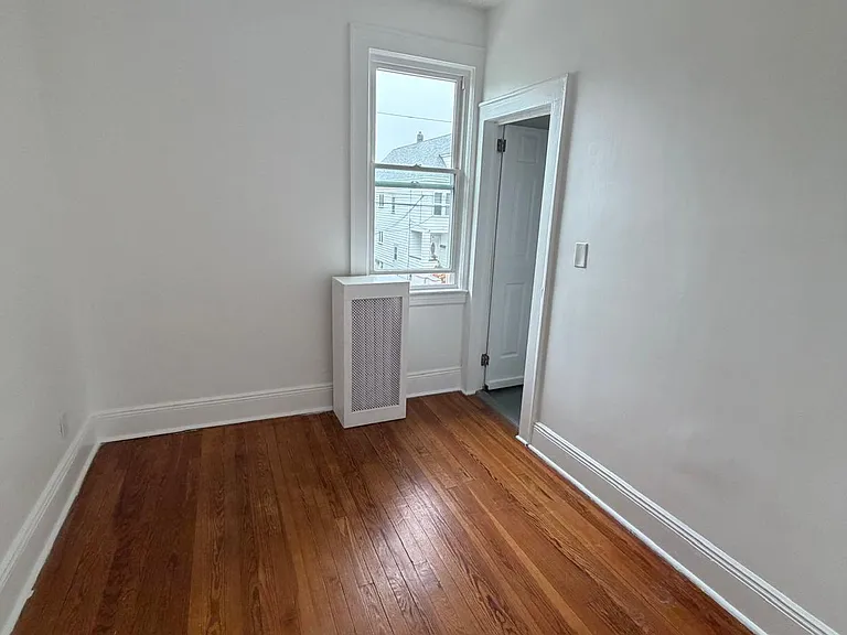 27 Piaget Ave #2 — Photo 6