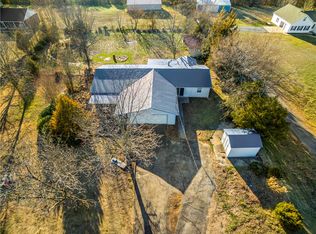 12723 Hogeye Rd, Prairie Grove, AR 72753
