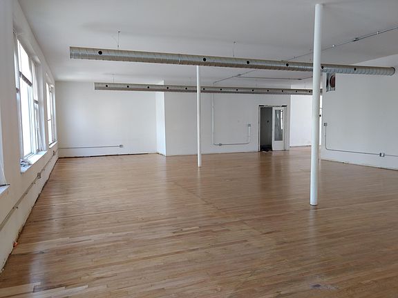 2nd image of 4432 N Kedzie Ave #200