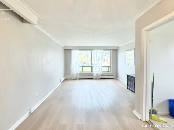 552 Winona Dr #2, Toronto, ON M6C 3V3