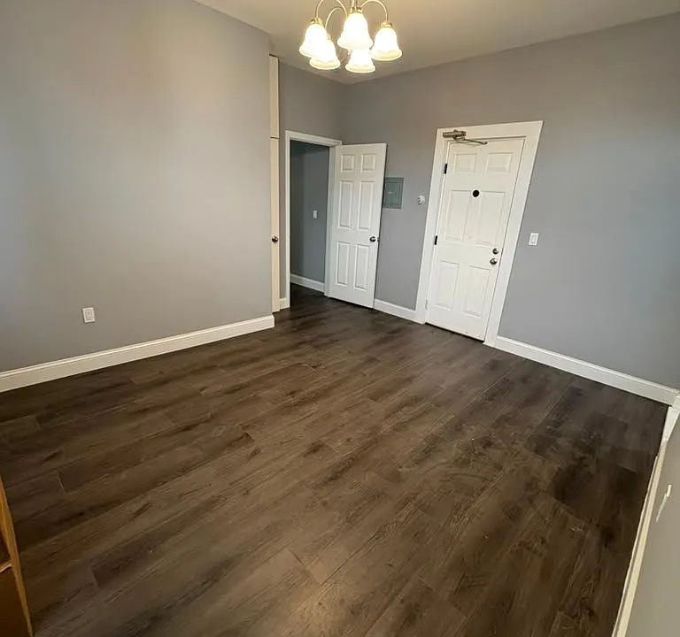 109 Linden St #1