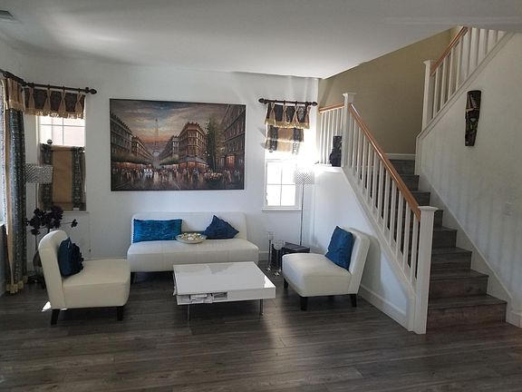 3rd image of 3831 Evangelho Cir