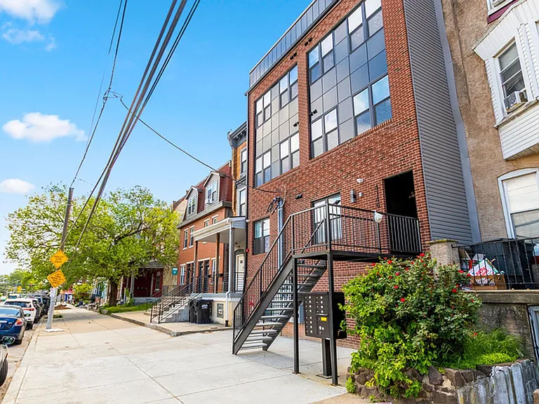 4140 W Girard Ave — Photo 14