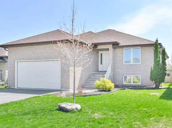 24 Freedom Cres, Quinte West, ON K8V 0C1