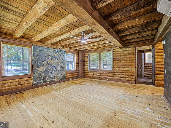 5th image of 2374 Gresham Rd