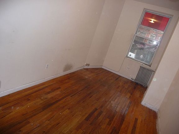 3rd image of 114 W 116th St APT 4