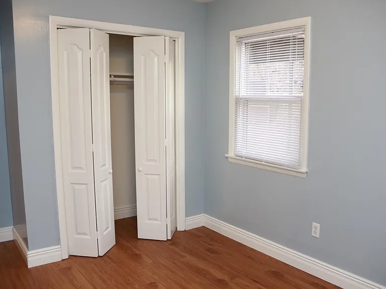 252 Marcus St SW — Photo 12