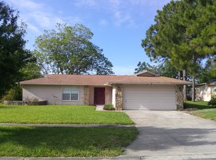 1501 Garden Ave, Tarpon Springs, FL 34689
