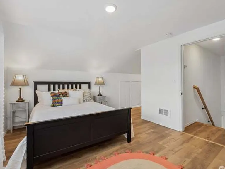 4618 S D St #2 — Photo 4