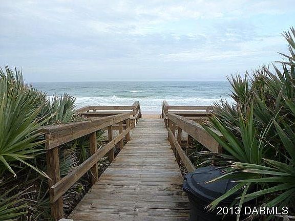 Private Beach Access
