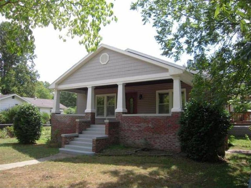 1st image of 2028 Lyndon Ave