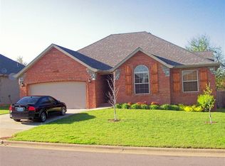 1409 W Maplewood St, Springfield, MO 65807