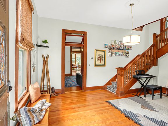 3rd image of 123 cedar
