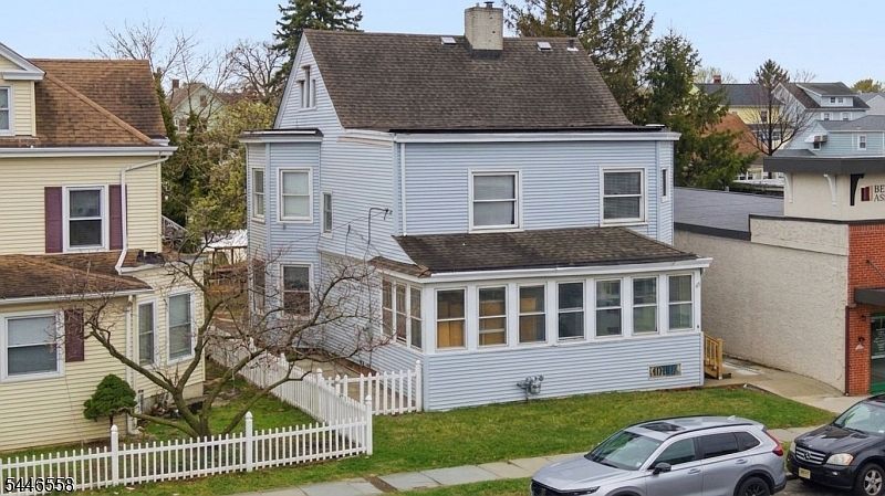 1st image of 287 Crooks Ave
