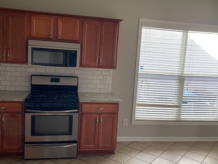 1132 Gather Dr — Photo 28
