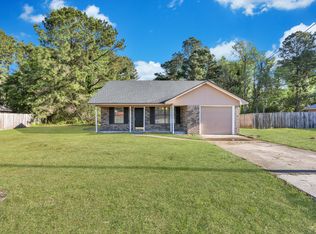 25 Hunters Branch Dr, Allenhurst, GA 31301