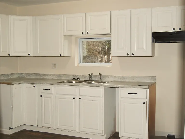 84 Curtis Ave — Photo 8