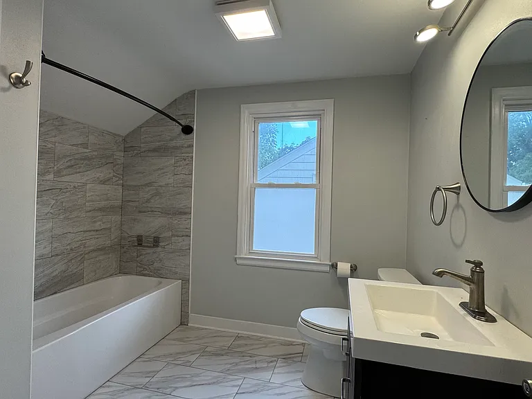 4508 N Woodruff Ave — Photo 13