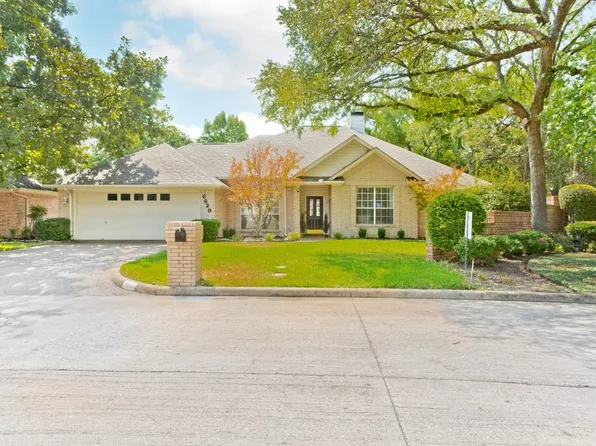 6629 Westmoor Ln, Benbrook, TX 76132
