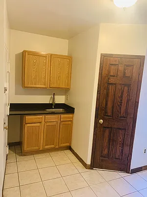 Rented by Master Key Realty And Associates LLC | media 18