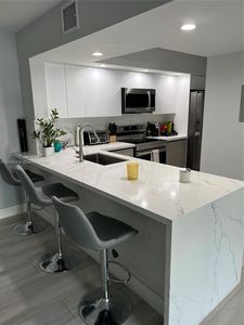 18850 NW 57th Ave APT 107, Hialeah, FL, 33015