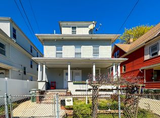 130 Lenox Ave, Bridgeport, CT 06605