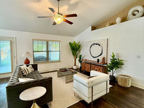 5th image of 5358 Deer Oak Dr
