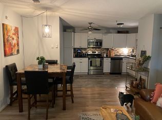 2160 Ridge Dr APT 11, Saint Louis Park, MN 55416
