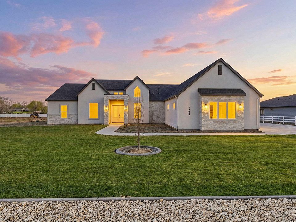 1st image of 24897 Ardmore Ct