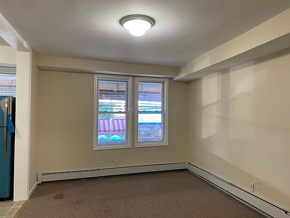 5th image of 10914 Liberty Ave #2