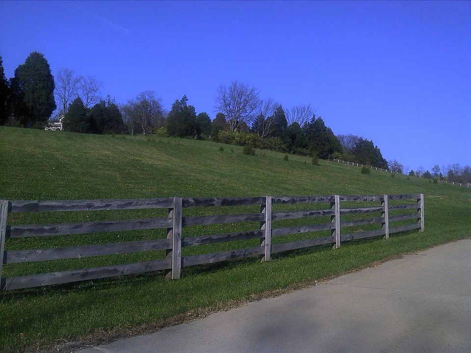 2nd image of Mount Subasio Ct