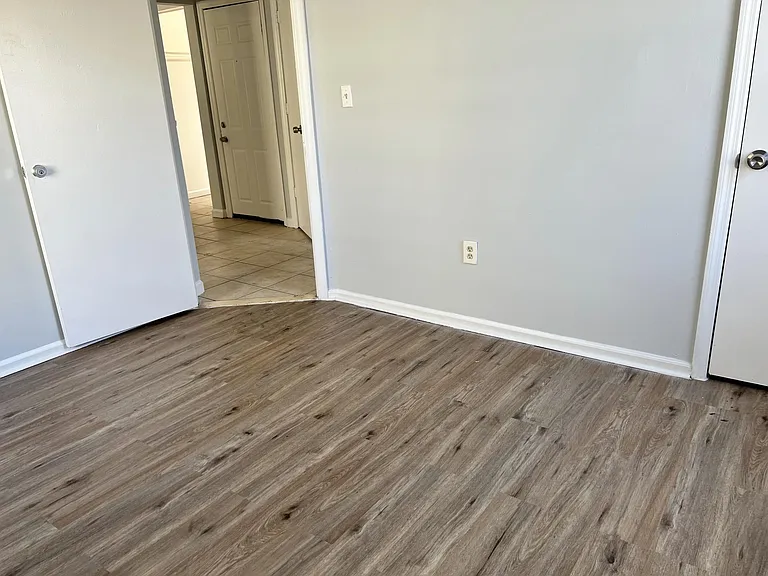 229 Alexander St #2 — Photo 17