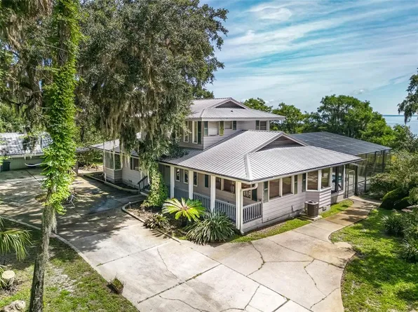 201 Whitcomb Dr, Geneva, FL 32732