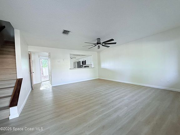 3rd image of 1882 Murrell Rd APT J36
