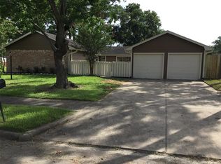 16103 Tibet Rd, Friendswood, TX 77546